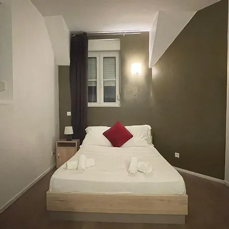 Hotel- Restaurant Le Quentin Saint-Quentin (Aisne)