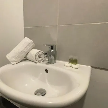 Hôtel- Restaurant Le Quentin Hotel Saint-Quentin (Aisne)