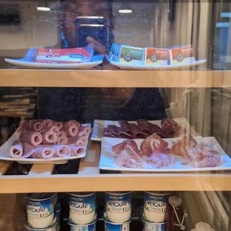 Hotel Hôtel- Restaurant Le Quentin 3*