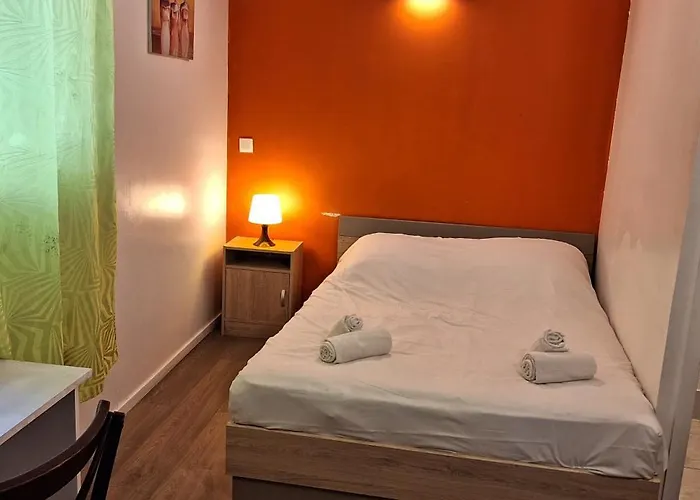 Hotel- Restaurant Le Quentin 圣康坦